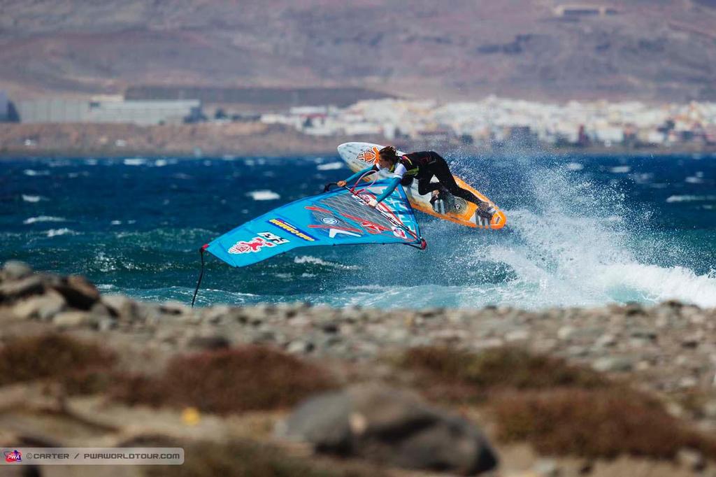 Iballa Moreno on fire - 2014 PWA Pozo World Cup / Gran Canaria Wind and Waves Festival ©  Carter/pwaworldtour.com http://www.pwaworldtour.com/